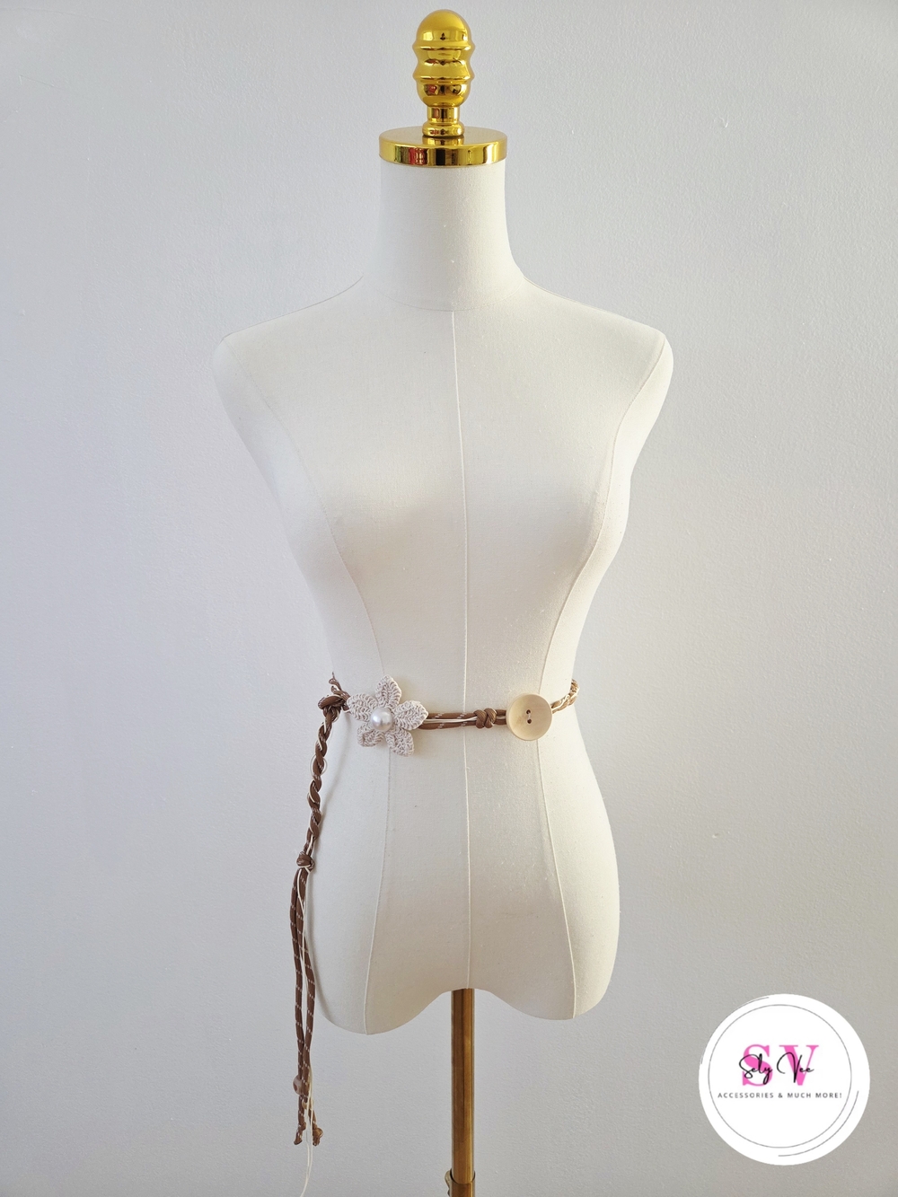 Brown & cream floral beaded belt with pearl detail and button